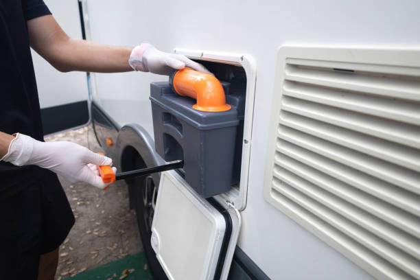 Porta potty rental for outdoor events in Moundridge, KS